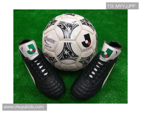 女足球爱好者必看足球明星推荐的时尚运动鞋款合集