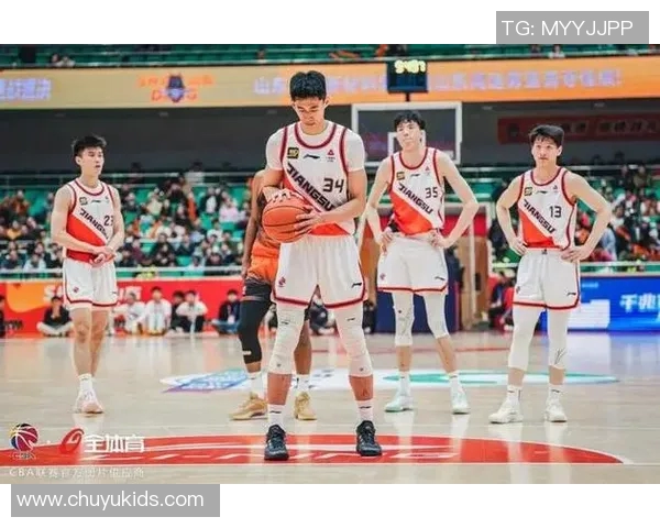 武汉篮球队在篮球配合排行榜中荣登第九名展现团队实力与默契 武汉篮球队在篮球配合排行榜中荣登第九名展现团队实力与默契